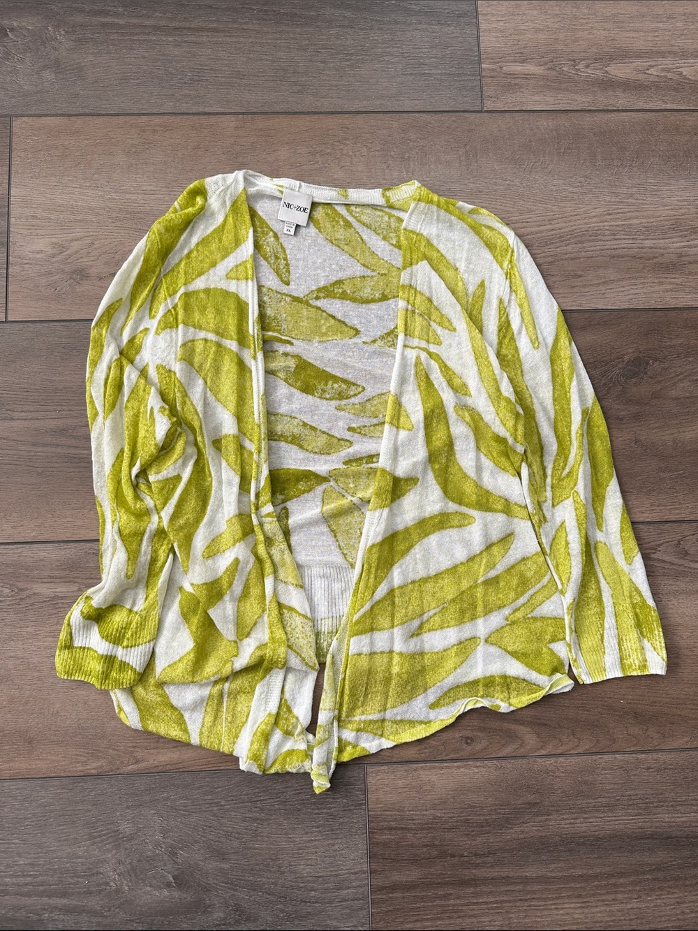 NIC+ZOE Lime Green and White Open-Front Lightweight Cardigan